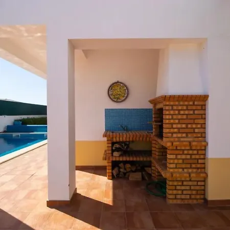 In With Heated Swimming Pool * ラゴス